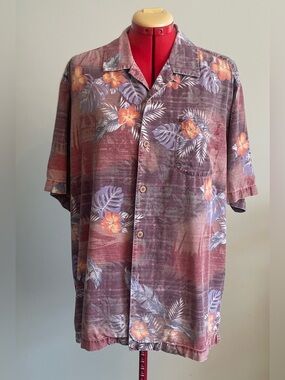 Tommy Bahama - all silk Hawaiian shirt Size Large